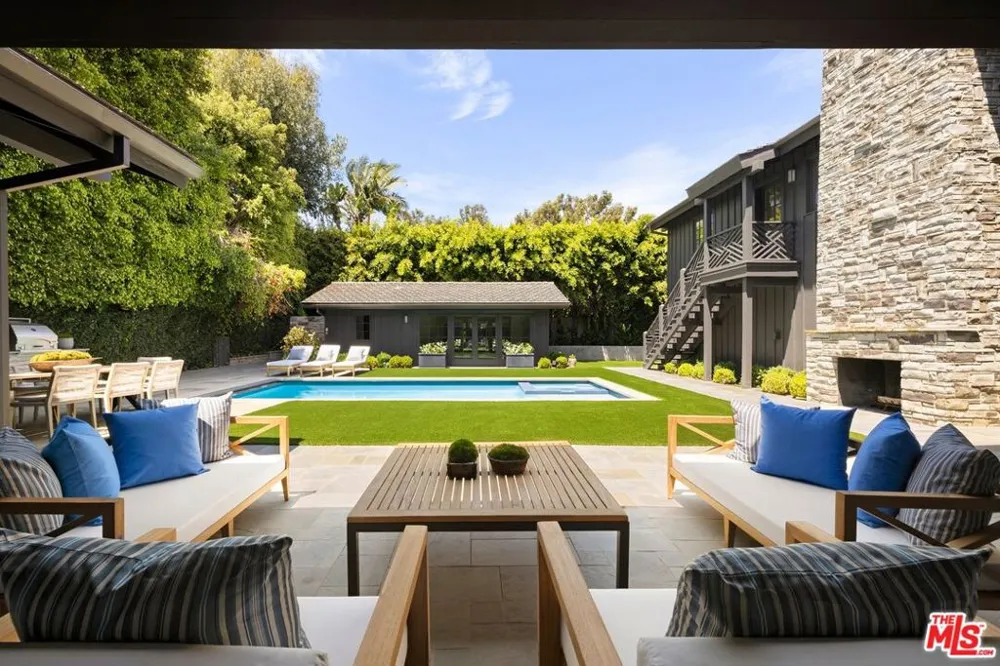 14901 Ramos Place Los Angeles, CA 90272