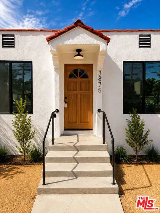 3875 Middlebury Street Los Angeles, CA 90004