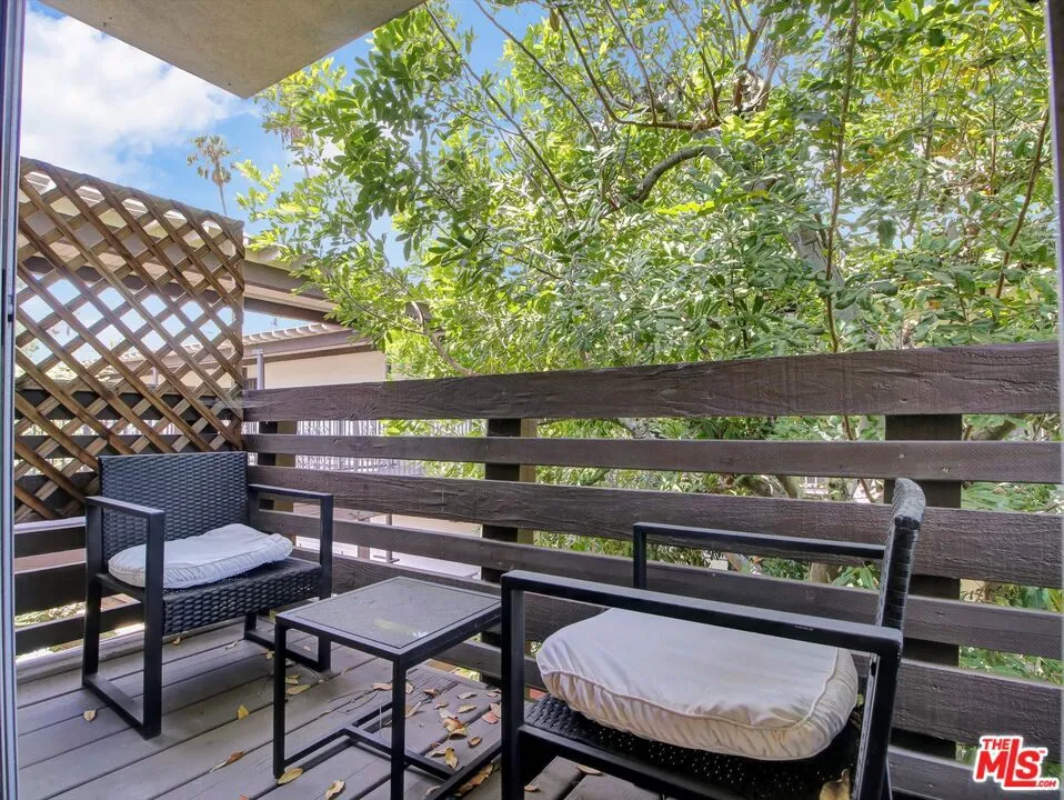 525 S Ardmore Avenue #335 Los Angeles, CA 90020