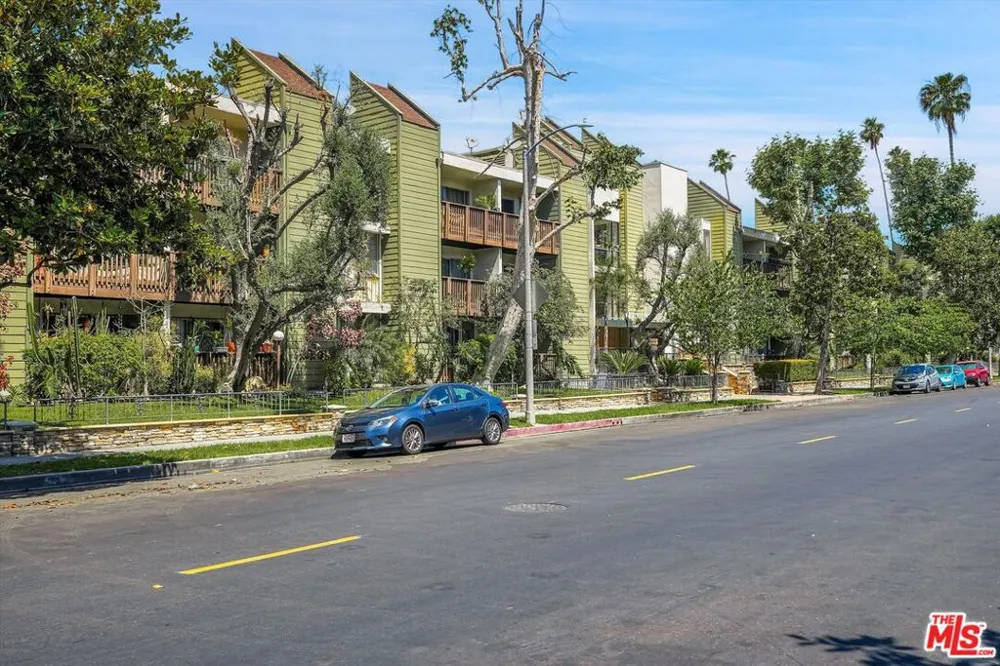 525 S Ardmore Avenue #335 Los Angeles, CA 90020