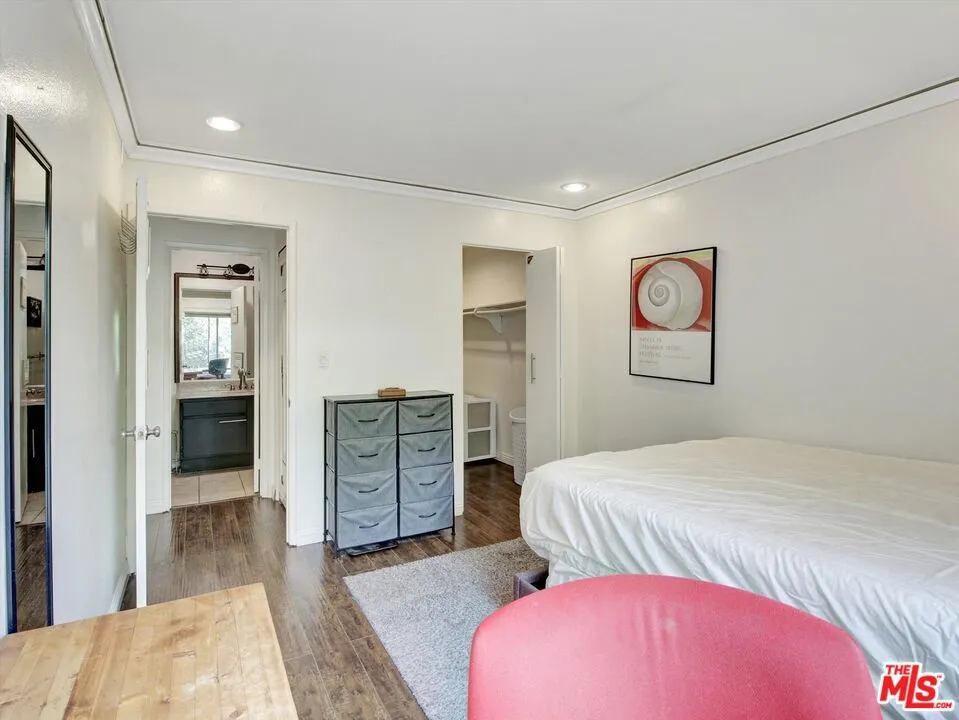 525 S Ardmore Avenue #335 Los Angeles, CA 90020