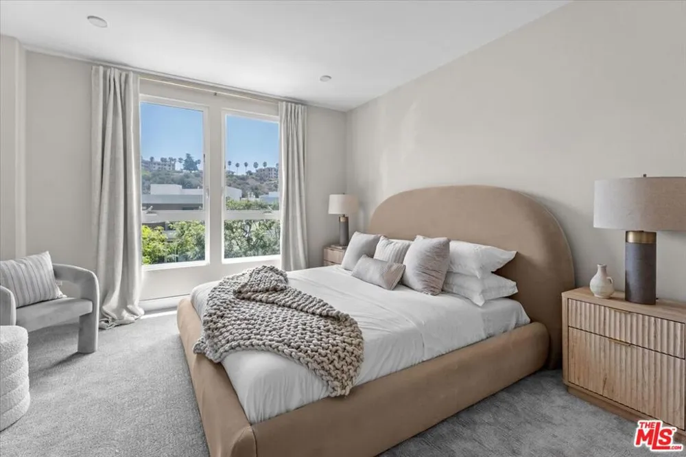 6030 Seabluff Drive #412 Playa Vista, CA 90094