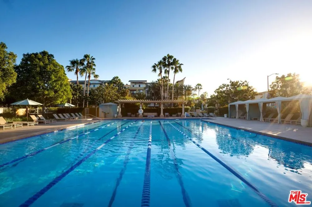 6030 Seabluff Drive #412 Playa Vista, CA 90094