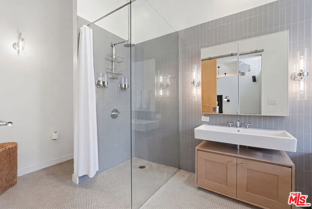 4080 Glencoe Avenue #317 Marina del Rey, CA 90292