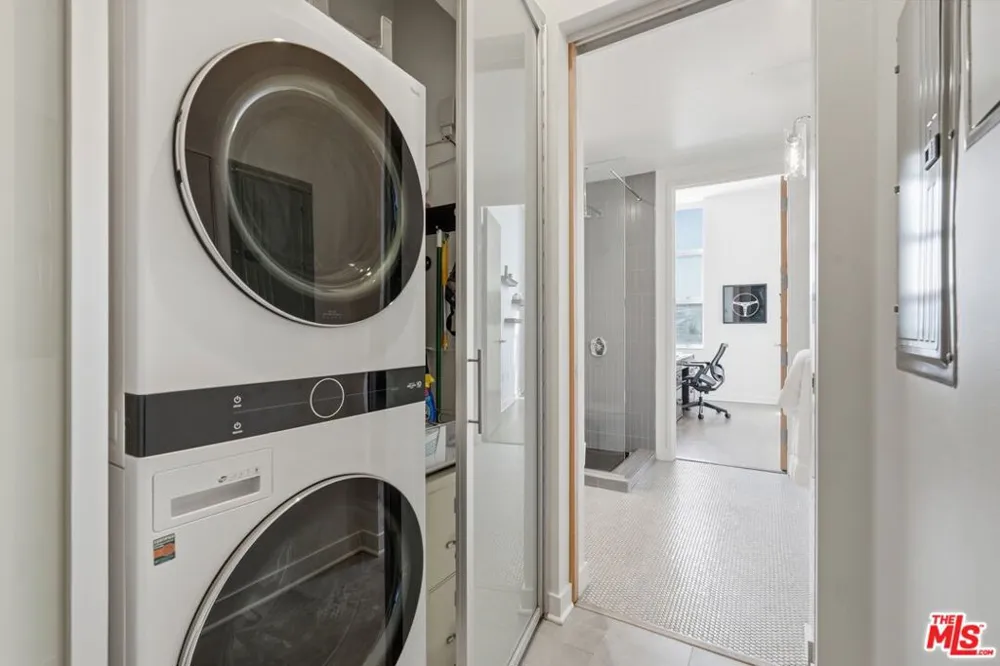 4080 Glencoe Avenue #317 Marina del Rey, CA 90292
