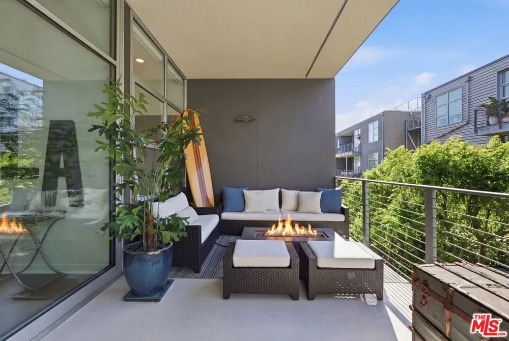 4080 Glencoe Avenue #317 Marina del Rey, CA 90292
