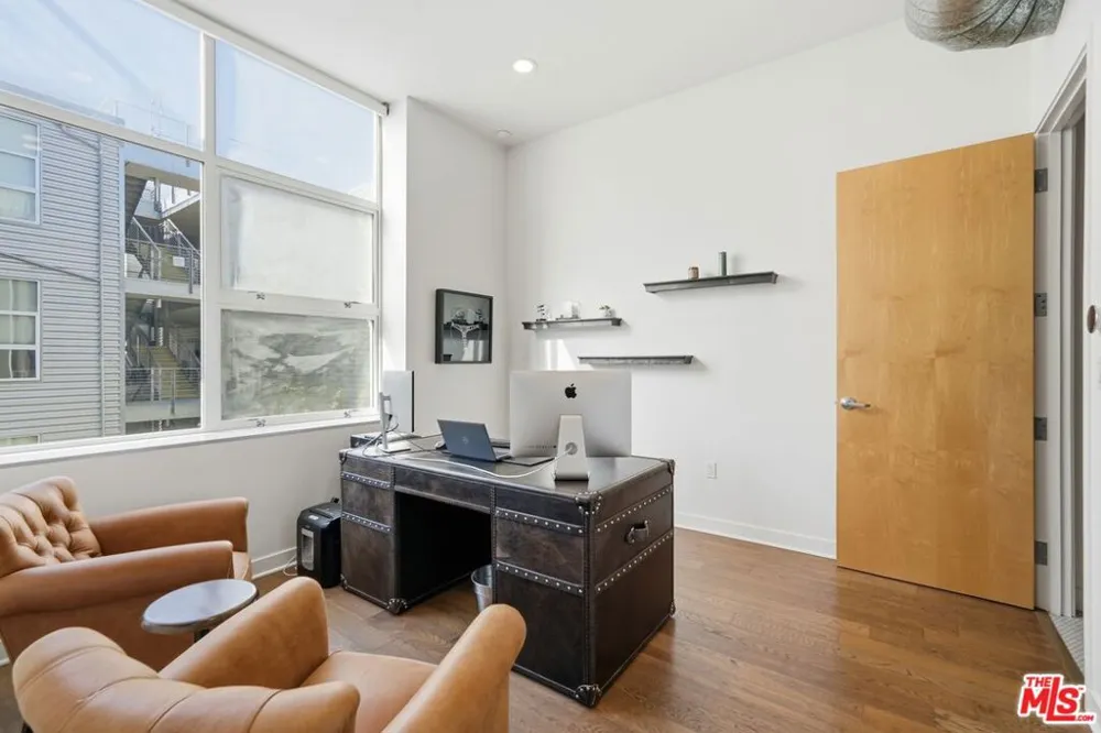 4080 Glencoe Avenue #317 Marina del Rey, CA 90292