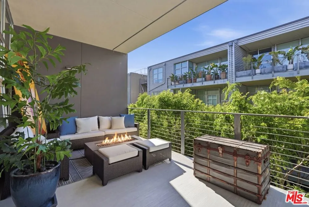 4080 Glencoe Avenue #317 Marina del Rey, CA 90292