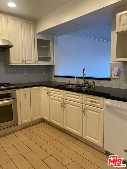1255 Federal Avenue #207