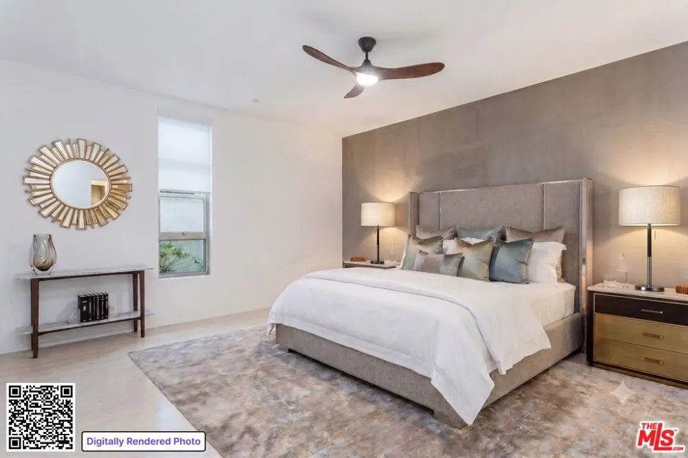 870 Haverford Avenue #101 Pacific Palisades, CA 90272