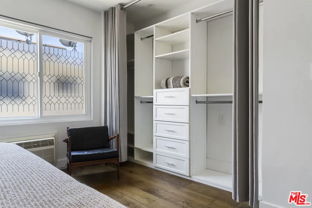 1929 Tamarind Avenue #8 Los Angeles, CA 90068