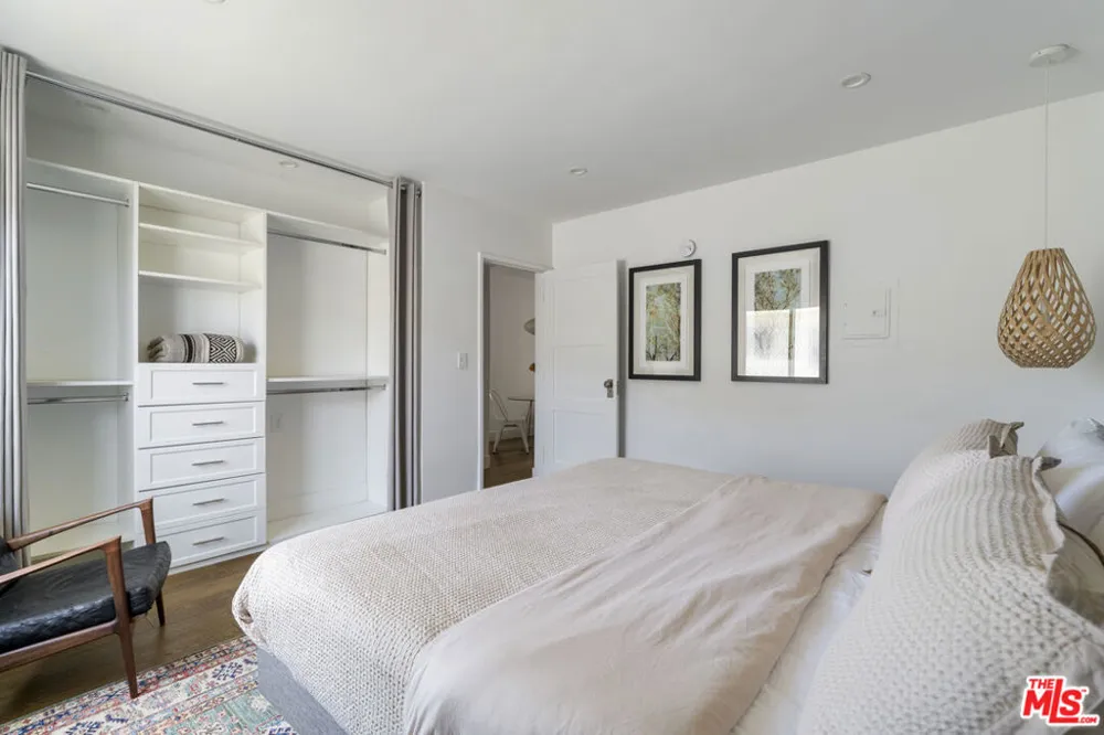 1929 Tamarind Avenue #8 Los Angeles, CA 90068