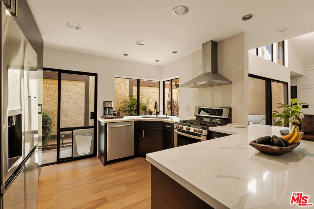 1333 Park Plaza Drive Long Beach, CA 90804