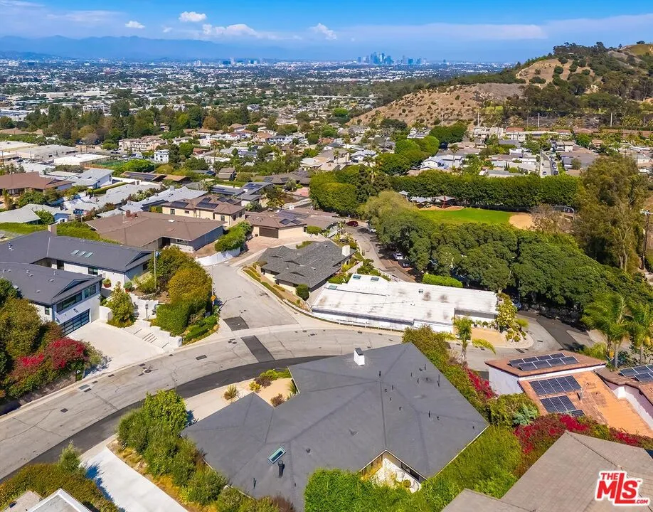 6010 Wright Terrace Culver City, CA 90232