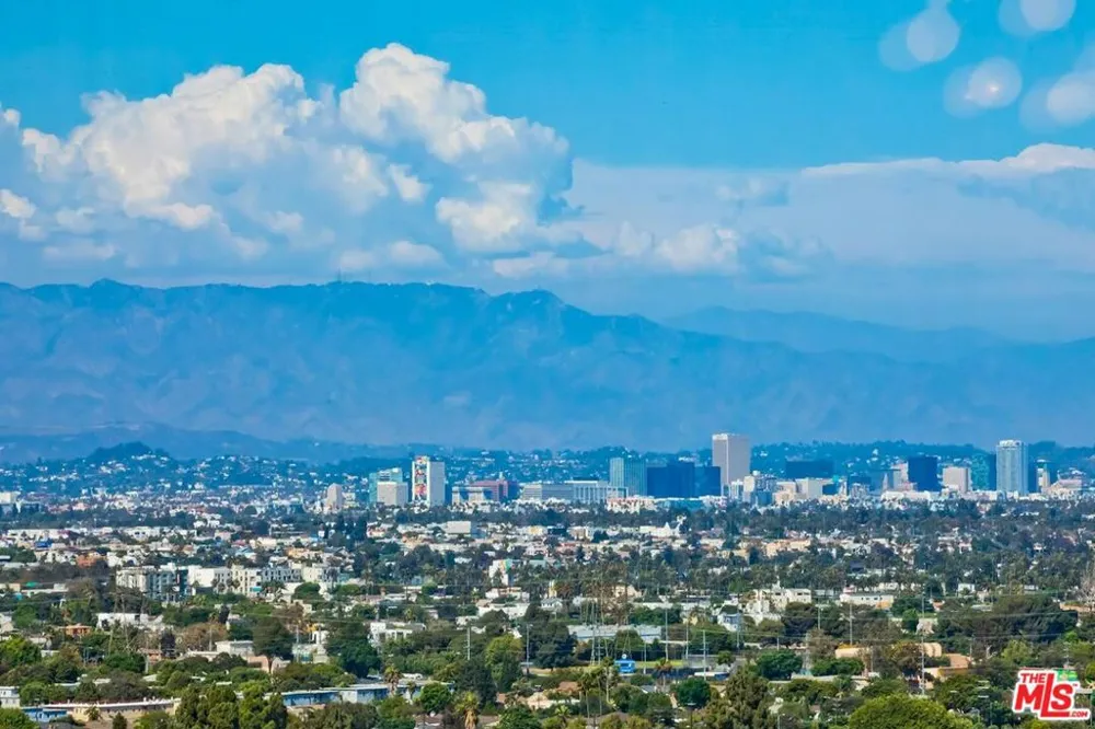 6010 Wright Terrace Culver City, CA 90232