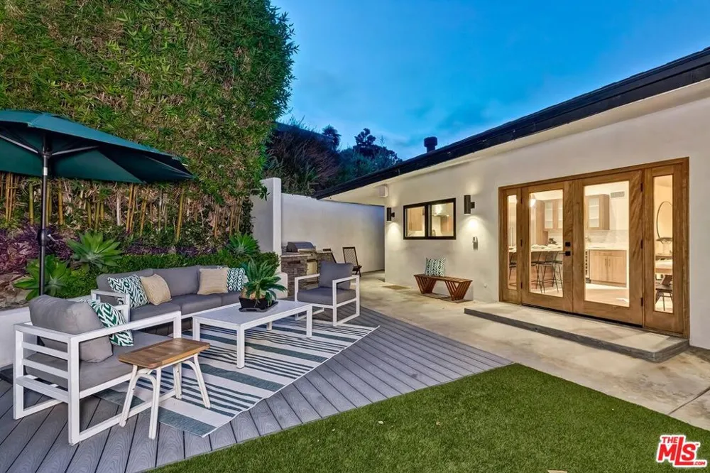 6010 Wright Terrace Culver City, CA 90232