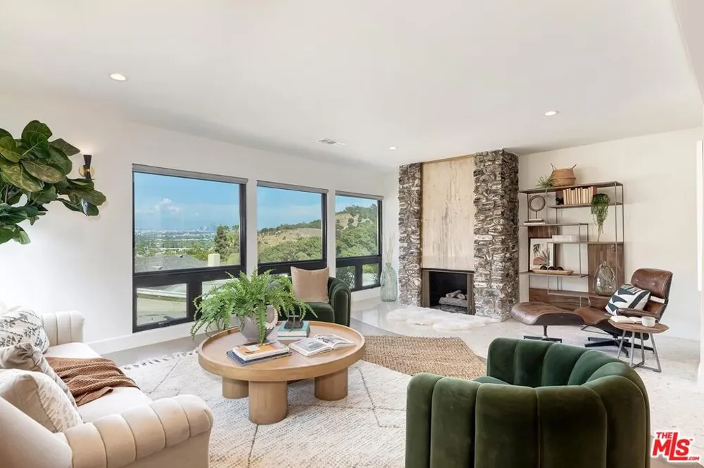 6010 Wright Terrace Culver City, CA 90232