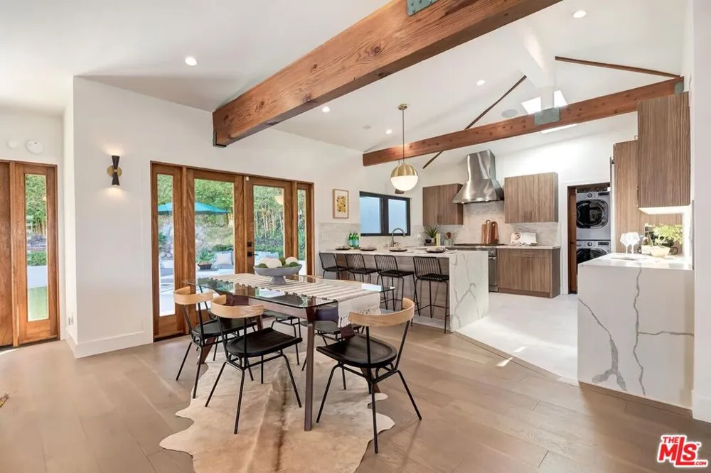 6010 Wright Terrace Culver City, CA 90232