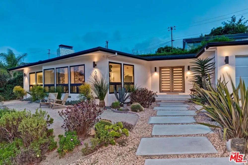 6010 Wright Terrace Culver City, CA 90232