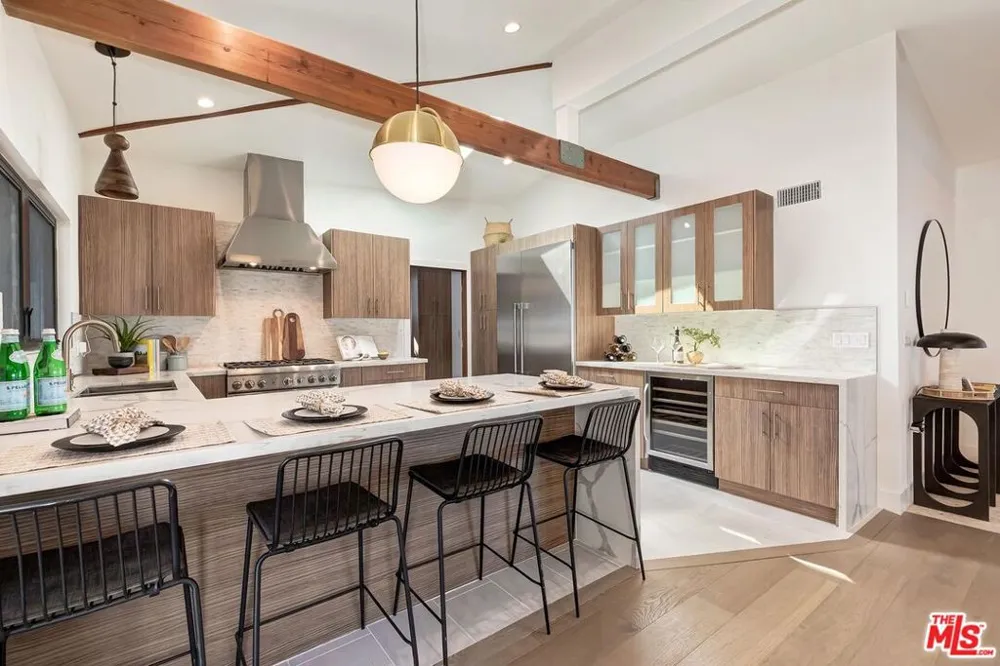 6010 Wright Terrace Culver City, CA 90232