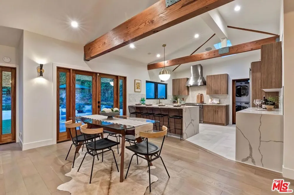 6010 Wright Terrace Culver City, CA 90232