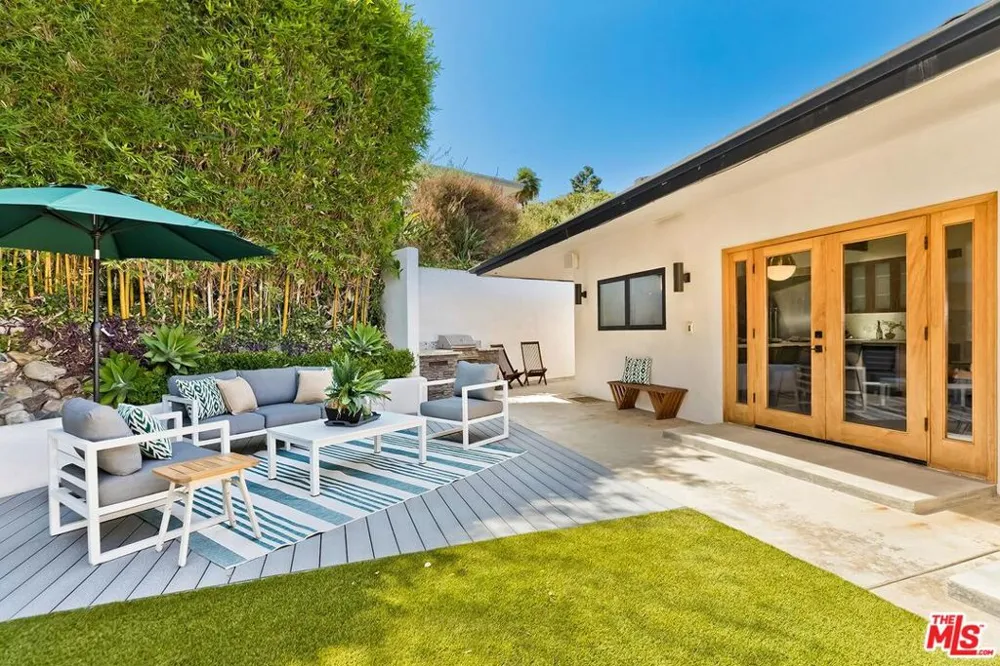 6010 Wright Terrace Culver City, CA 90232