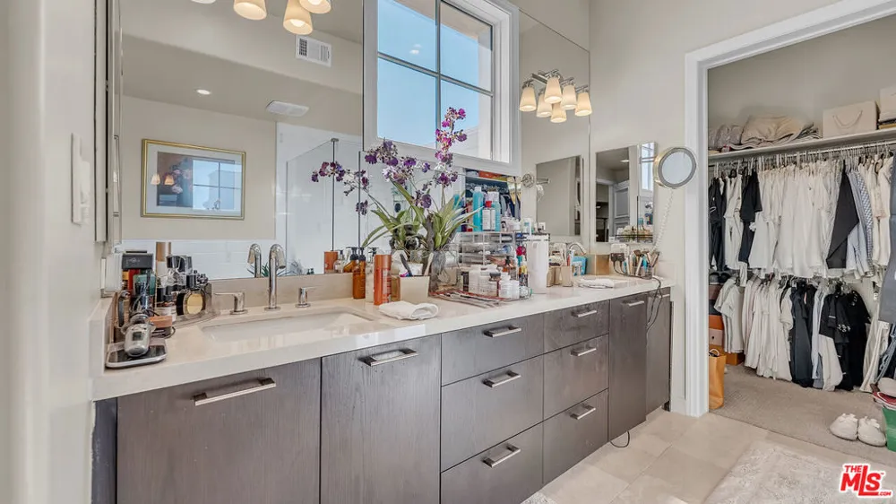 611 Caruso Avenue Glendale, CA 91210