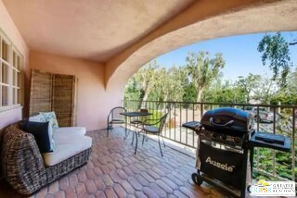 500 E Amado Road #706 Palm Springs, CA 92262
