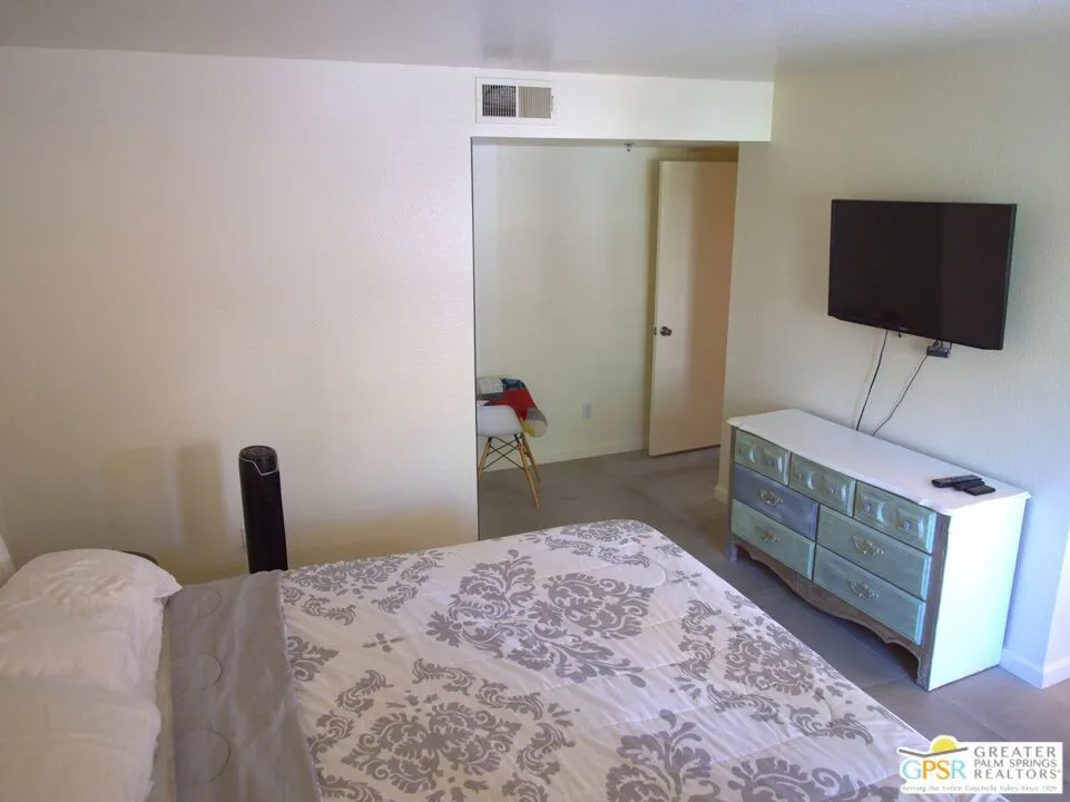 500 E Amado Road #706 Palm Springs, CA 92262