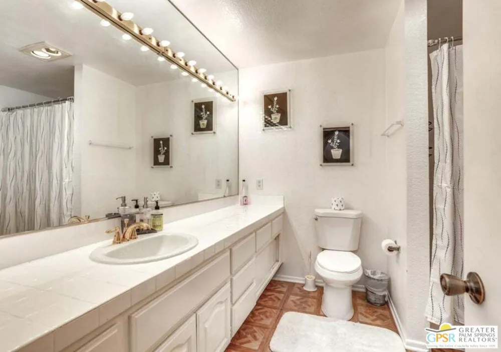 500 E Amado Road #706 Palm Springs, CA 92262