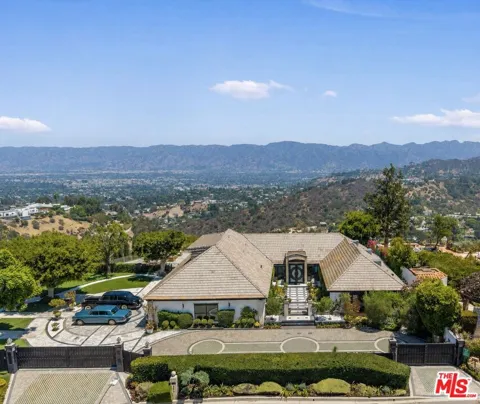8416 Skyline Drive