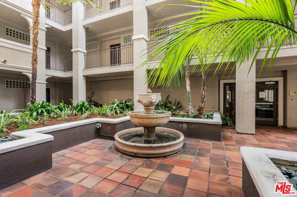 4060 Glencoe Avenue #311 Marina del Rey, CA 90292
