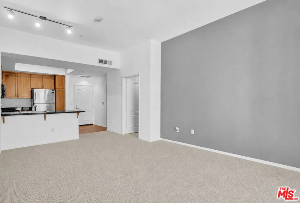 4060 Glencoe Avenue #311 Marina del Rey, CA 90292