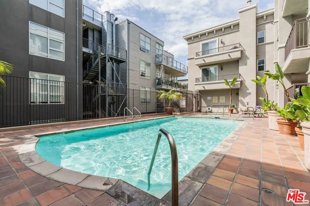 4060 Glencoe Avenue #311 Marina del Rey, CA 90292