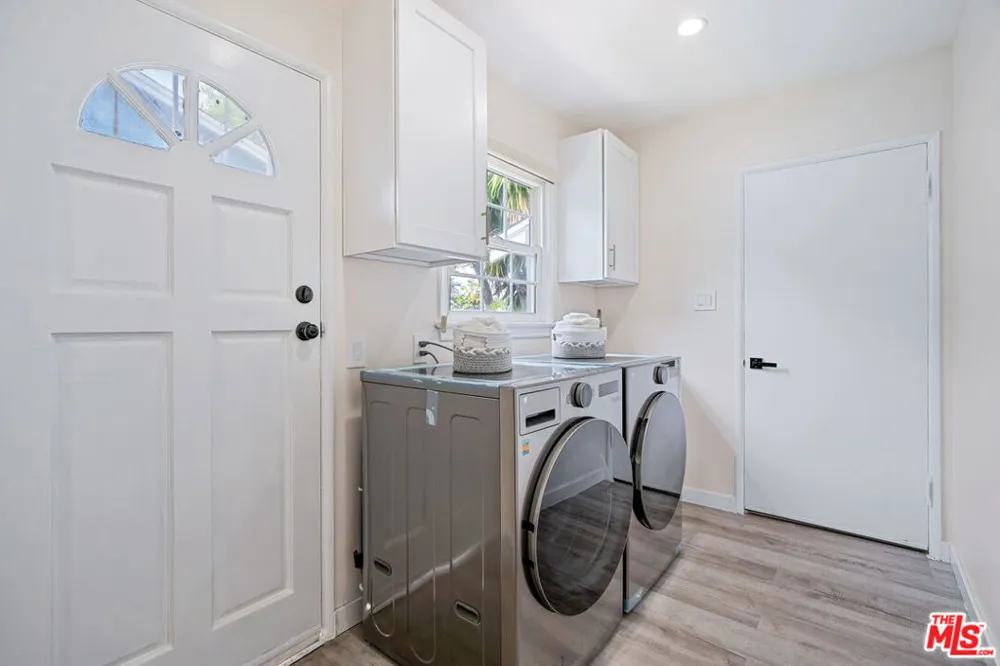 14346 Killion Street Sherman Oaks, CA 91401