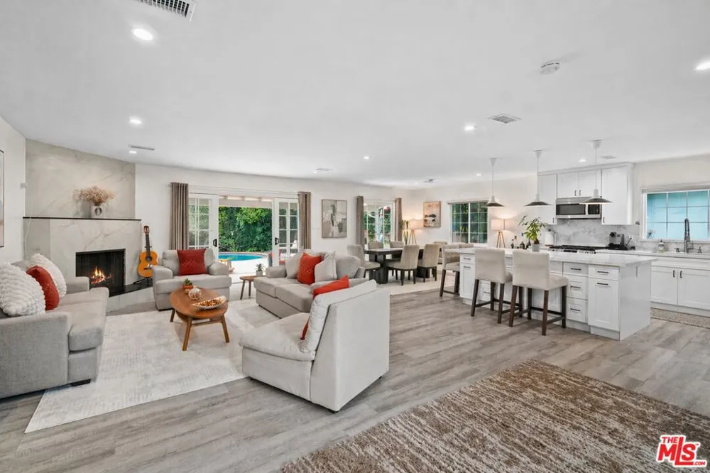 14346 Killion Street Sherman Oaks, CA 91401