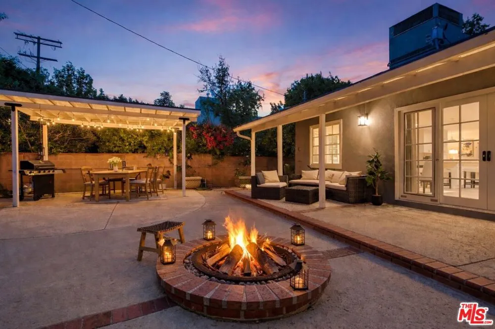 14346 Killion Street Sherman Oaks, CA 91401