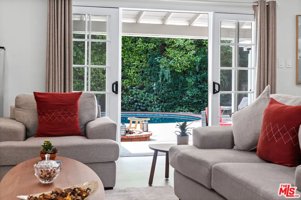 14346 Killion Street Sherman Oaks, CA 91401