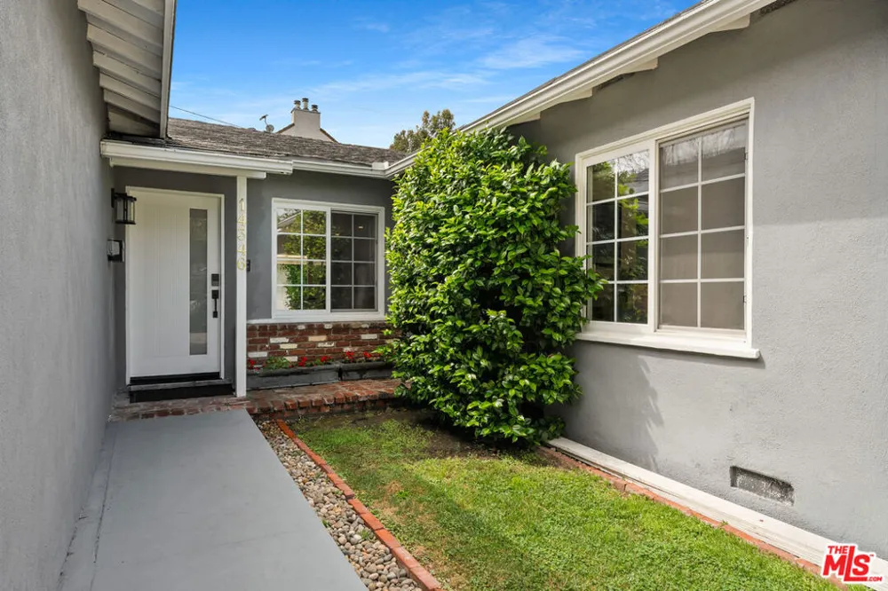 14346 Killion Street Sherman Oaks, CA 91401