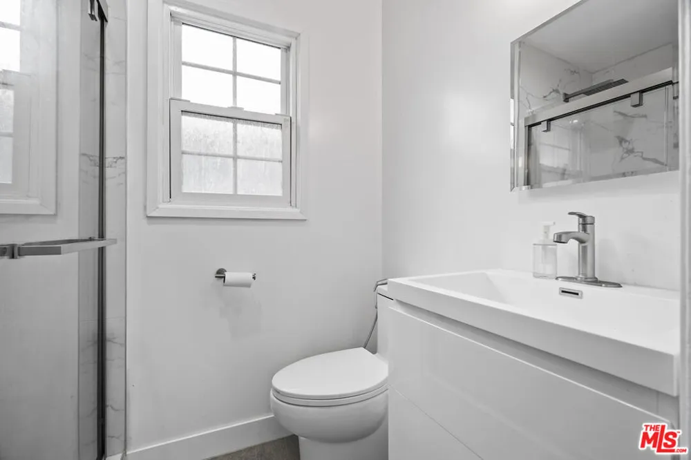 14346 Killion Street Sherman Oaks, CA 91401