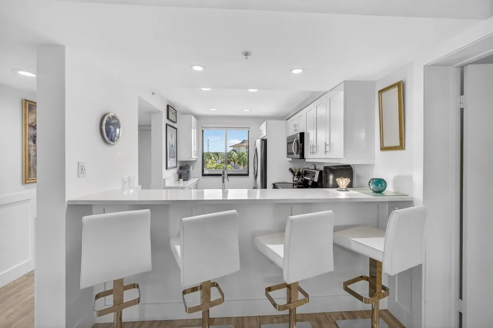 1901 MARINA ISLE WAY #304 Jupiter, FL 33477