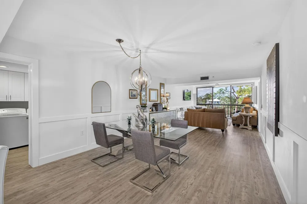 1901 MARINA ISLE WAY #304 Jupiter, FL 33477