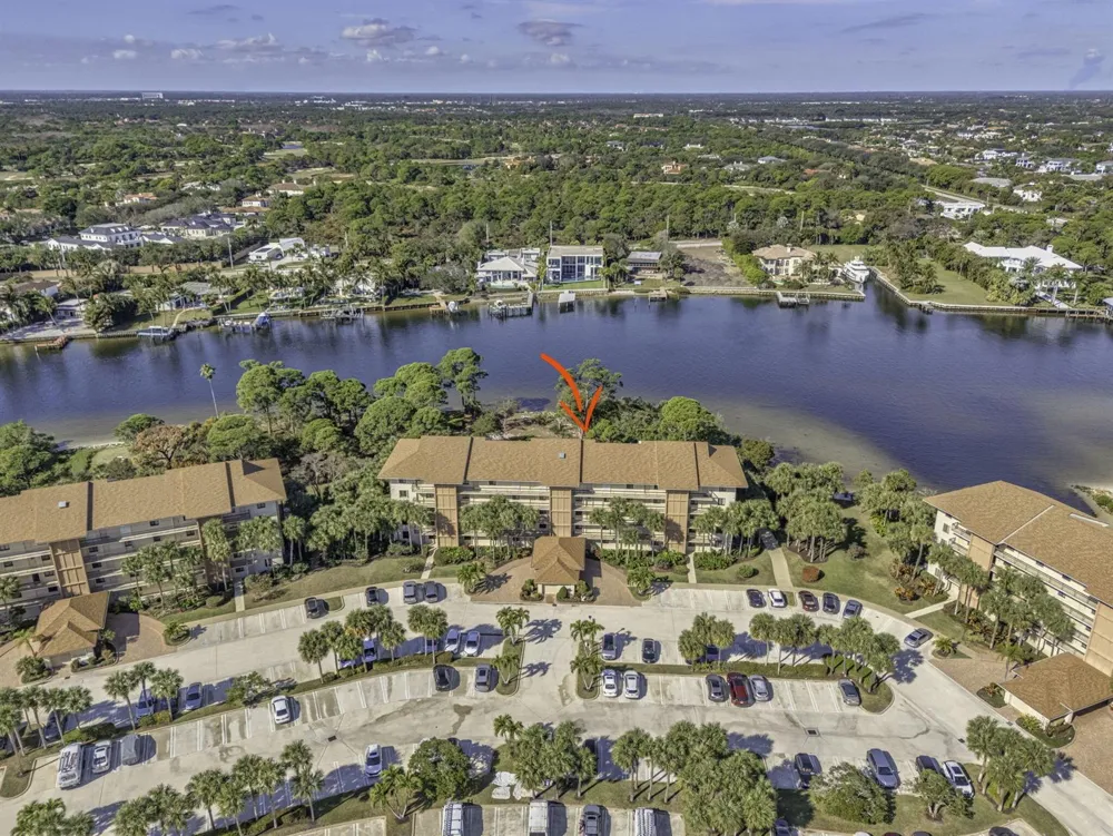 1901 MARINA ISLE WAY #304 Jupiter, FL 33477