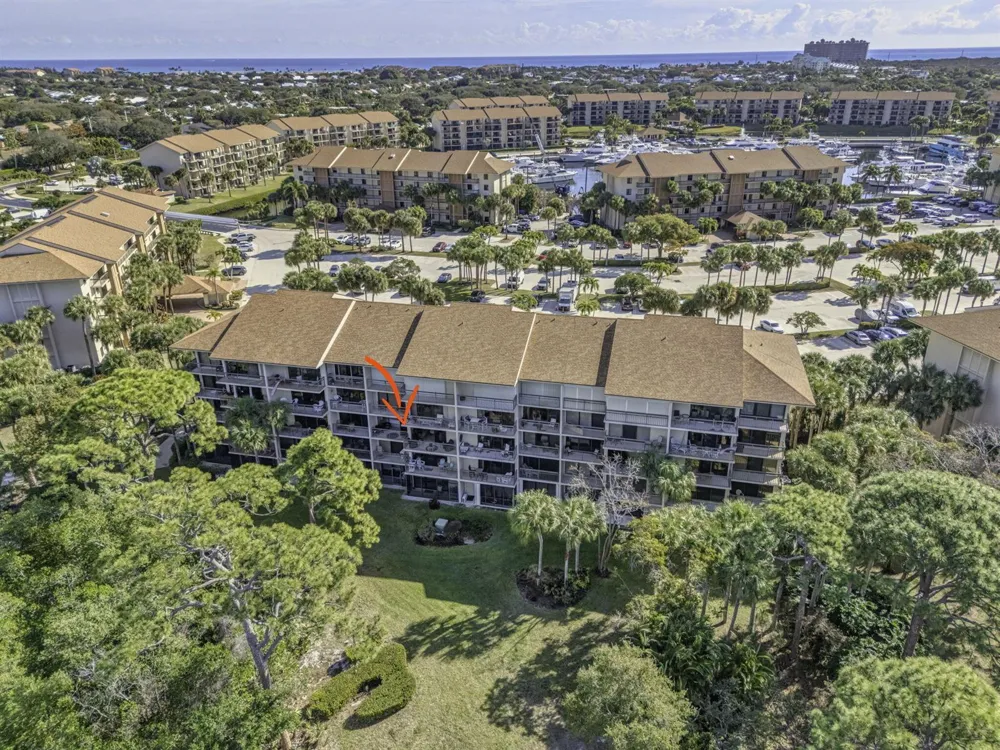 1901 MARINA ISLE WAY #304 Jupiter, FL 33477