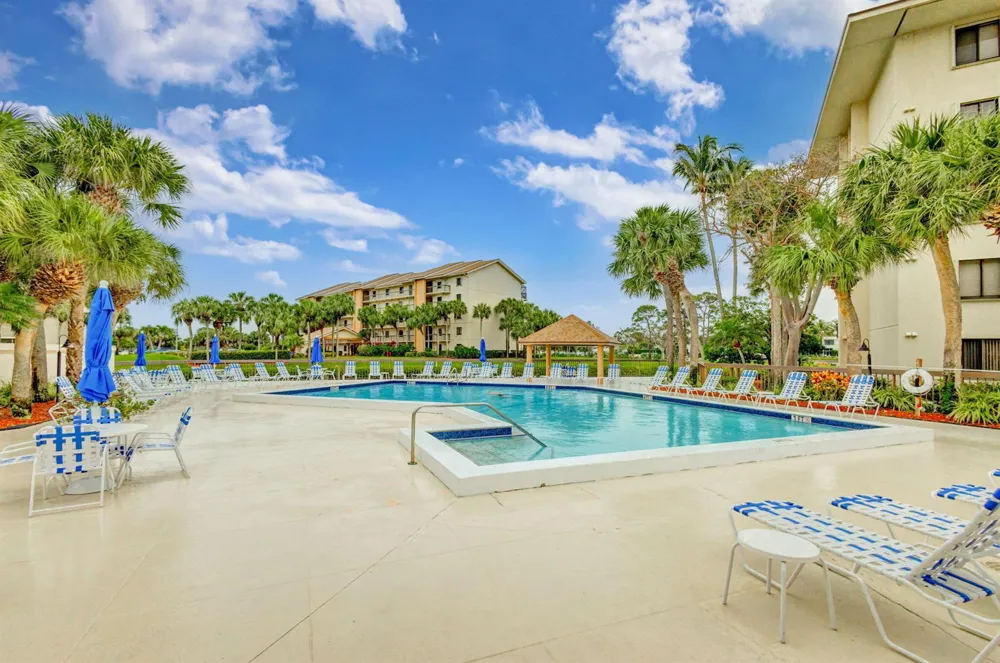 1901 MARINA ISLE WAY #304 Jupiter, FL 33477