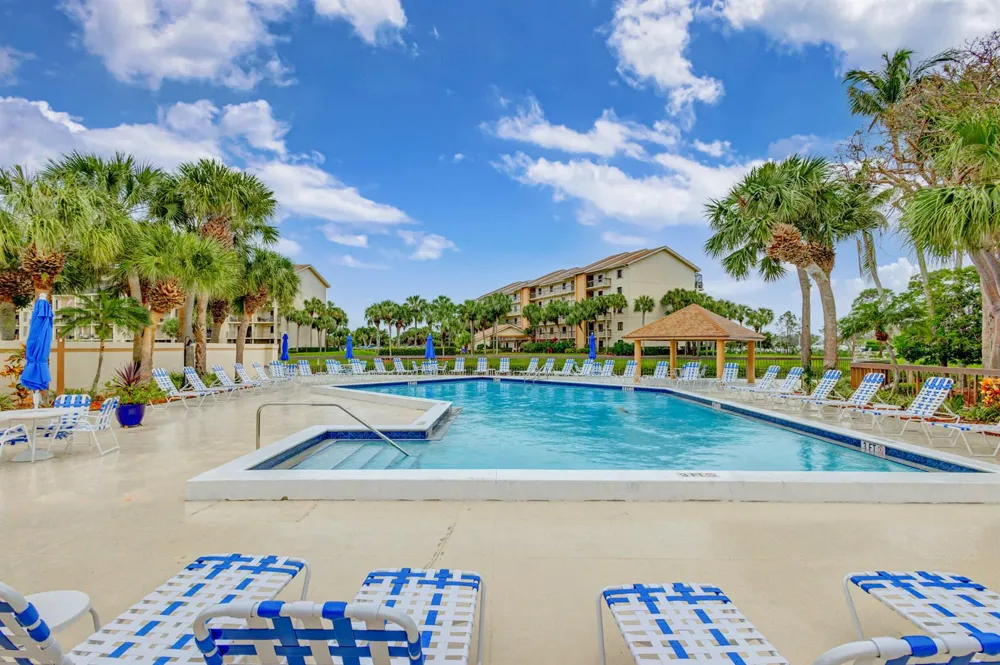 1901 MARINA ISLE WAY #304 Jupiter, FL 33477
