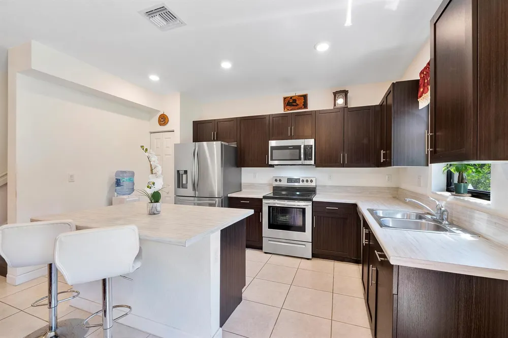 4721 Santa Cruz Way Davie, FL 33314