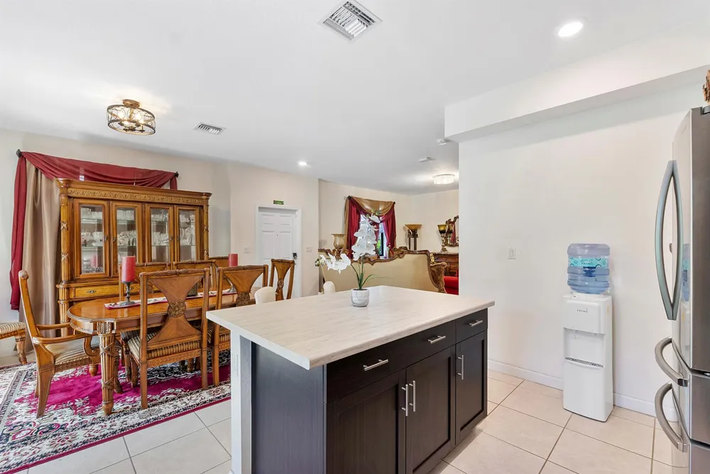 4721 Santa Cruz Way Davie, FL 33314