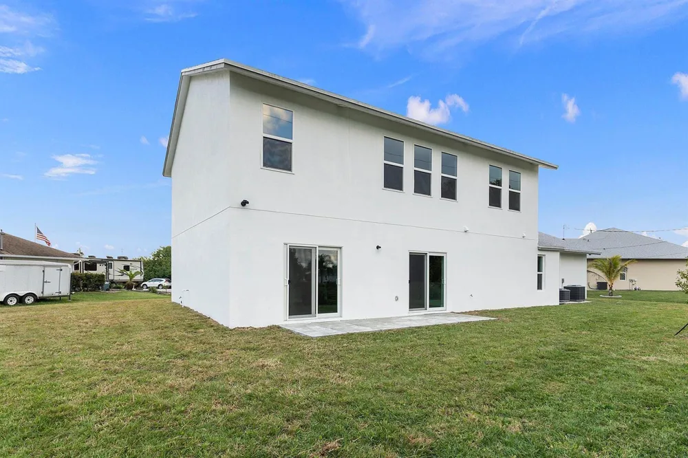 1351 SW Don Court Port St. Lucie, FL 34953