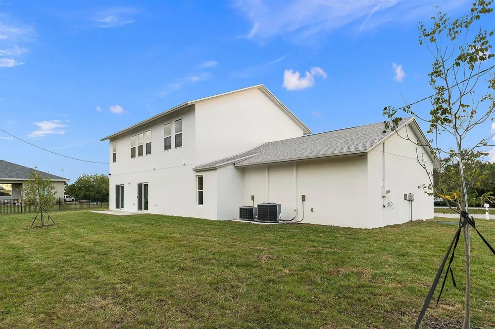 1351 SW Don Court Port St. Lucie, FL 34953